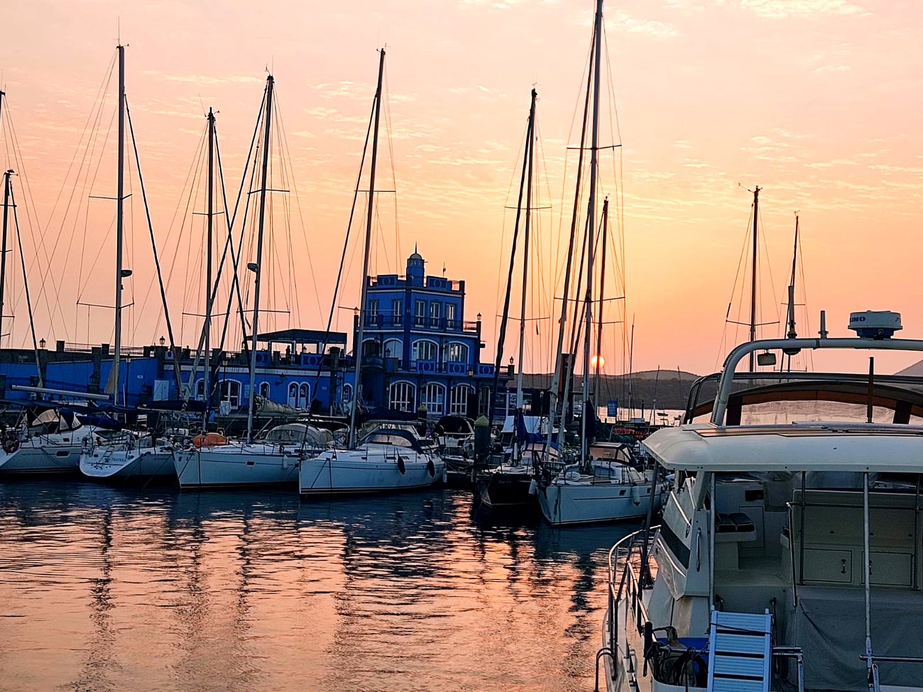 Nuestro puerto base · Marina del Sur — Ocean Friends Tenerife